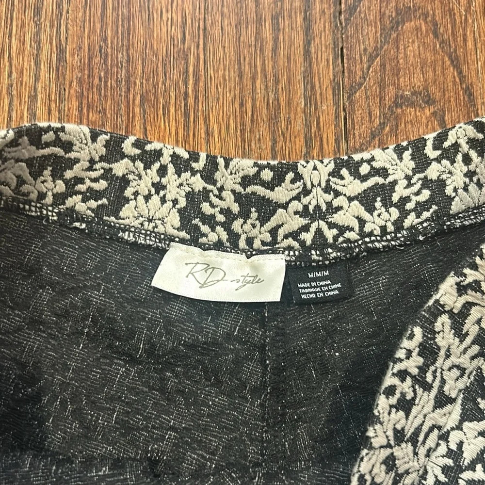 Patterned Textured Skirt - Picture 4 of 4